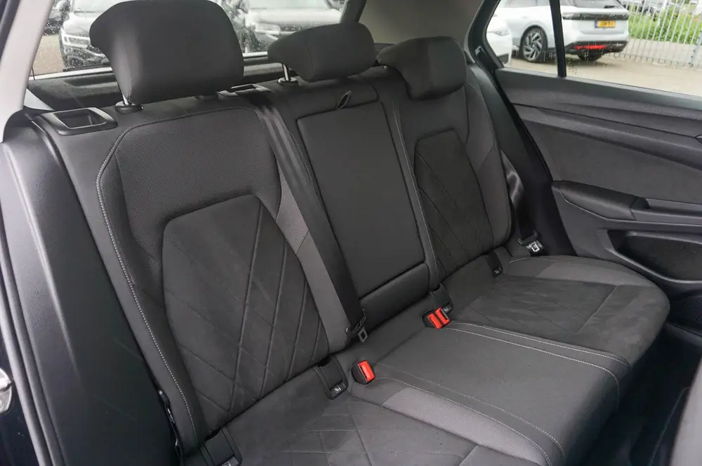 Volkswagen Golf 1.0 TSI 110pk Life Business | Keyless | Blin uit 2023, foto 16