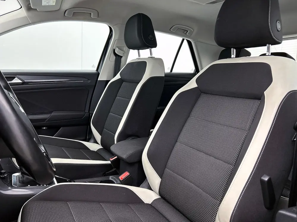Volkswagen T-Roc 1.5 TSI Sport | Trekhaak | Camera | CarPlay uit 2021, foto 5