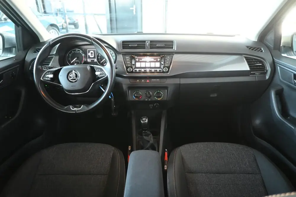 Skoda Fabia Combi 1.0 TSI Business Edition Airco Navigatie L uit 2021, foto 2