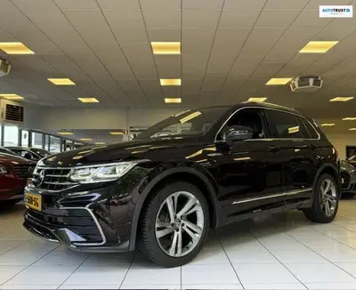 Volkswagen Tiguan 1.5 TSI R-Line Business+/ 3x R-Line/Pano/L uit 2020
