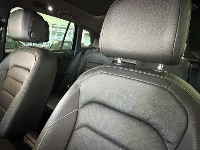 Volkswagen Tiguan 1.5 TSI R-Line Business+/ 3x R-Line/Pano/L uit 2020, foto 11