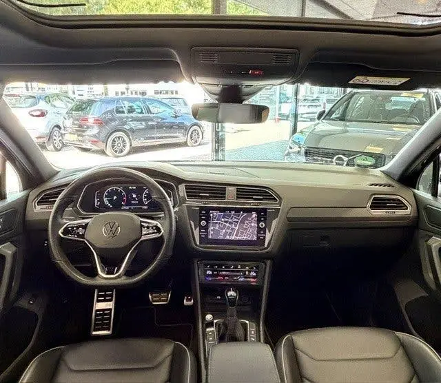 Volkswagen Tiguan 1.5 TSI R-Line Business+/ 3x R-Line/Pano/L uit 2020, foto 5