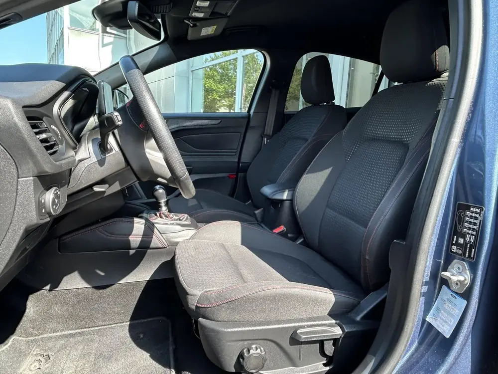 Ford Focus 1.0 EcoBoost ST-line uit 2019, foto 10