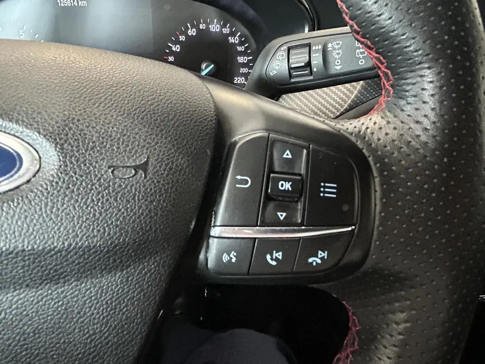Ford Focus 1.0 EcoBoost ST-line uit 2019, foto 13
