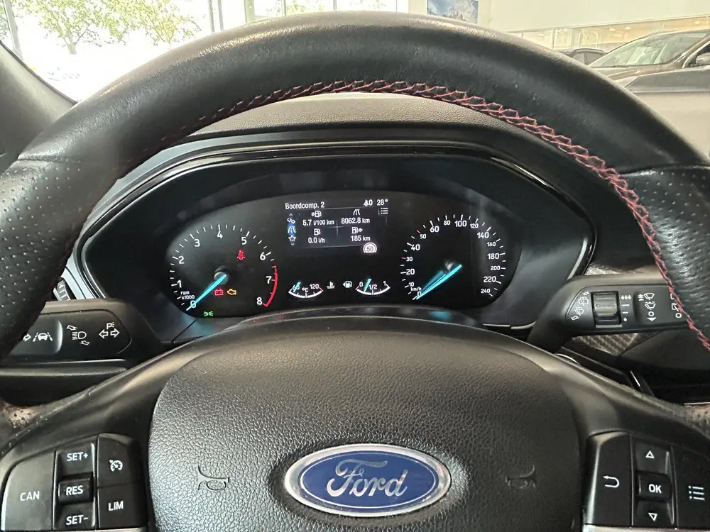 Ford Focus 1.0 EcoBoost ST-line uit 2019, foto 14