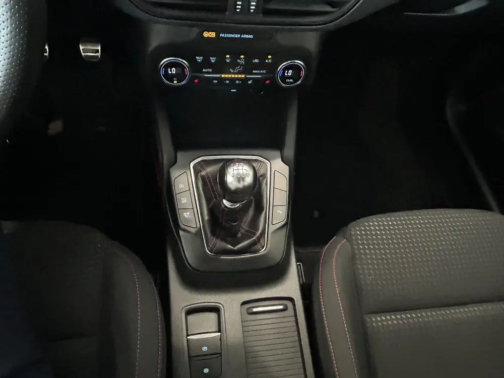 Ford Focus 1.0 EcoBoost ST-line uit 2019, foto 16