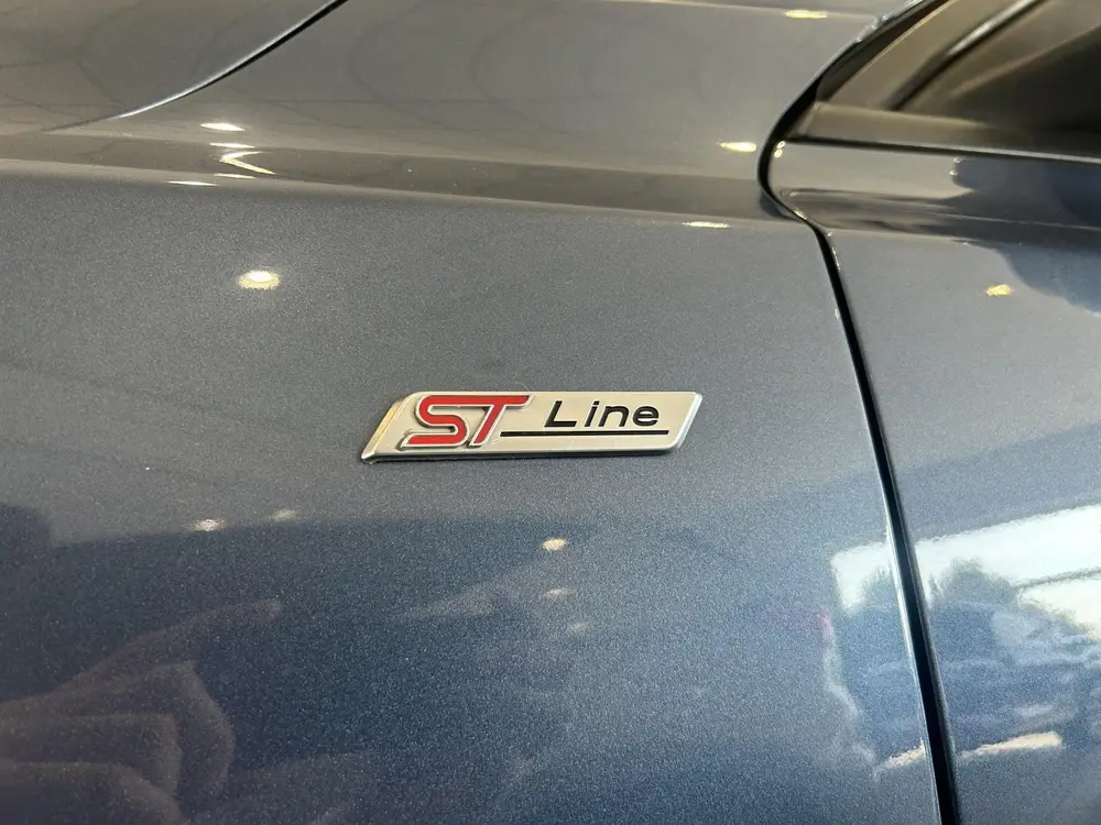 Ford Focus 1.0 EcoBoost ST-line uit 2019, foto 18