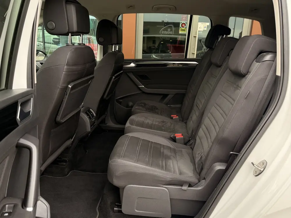 Volkswagen Touran 1.5 TSI Highline Business R 7p | ACC | Ach uit 2019, foto 10