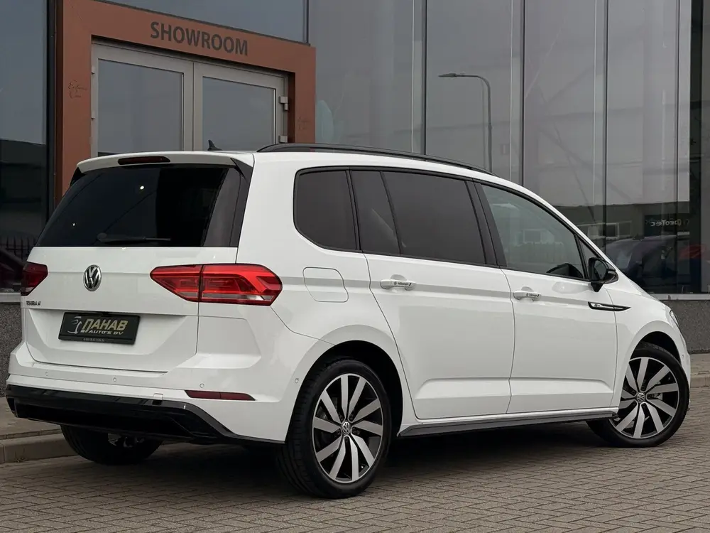 Volkswagen Touran 1.5 TSI Highline Business R 7p | ACC | Ach uit 2019, foto 16