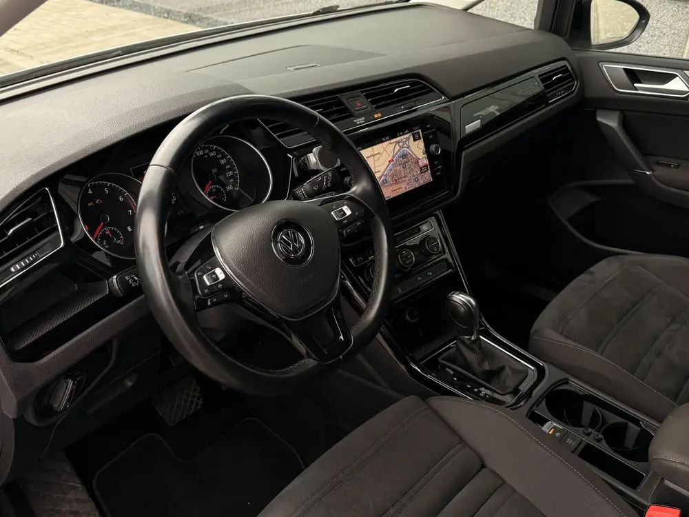 Volkswagen Touran 1.5 TSI Highline Business R 7p | ACC | Ach uit 2019, foto 2