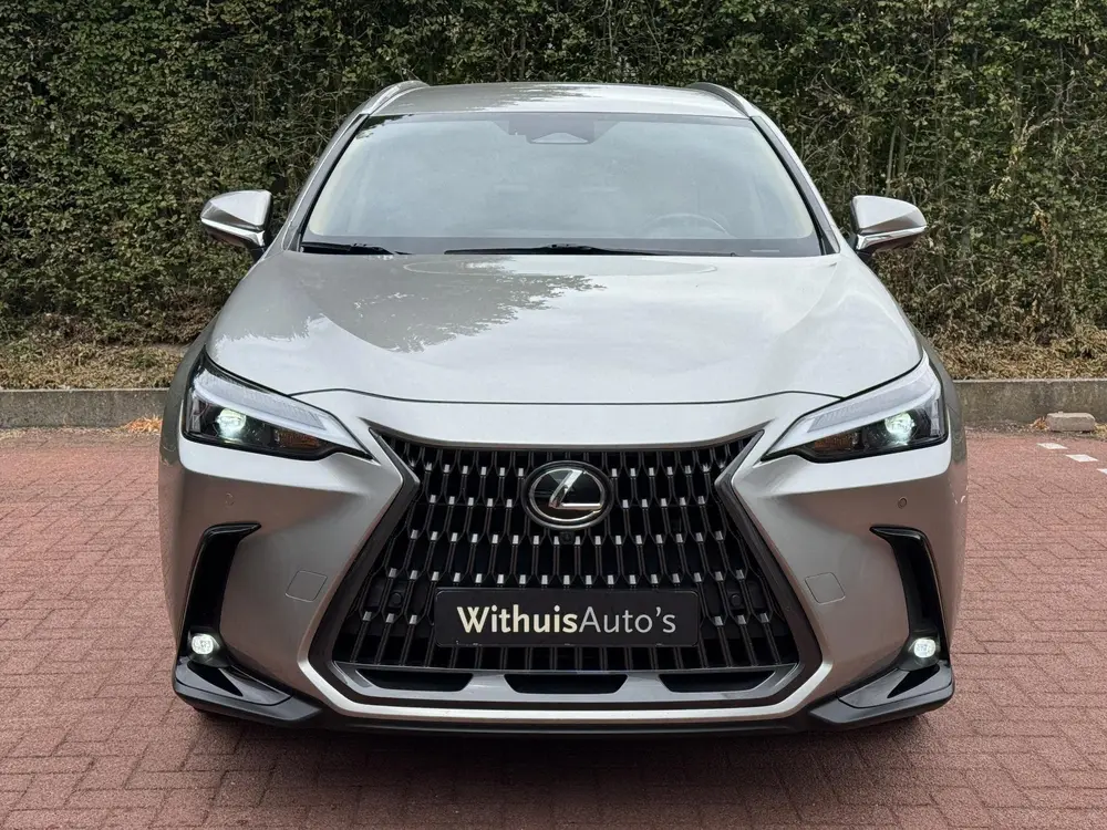 Lexus NX 450h+ AWD 360cam Trekhaak Dealer onderhoud uit 2022, foto 13