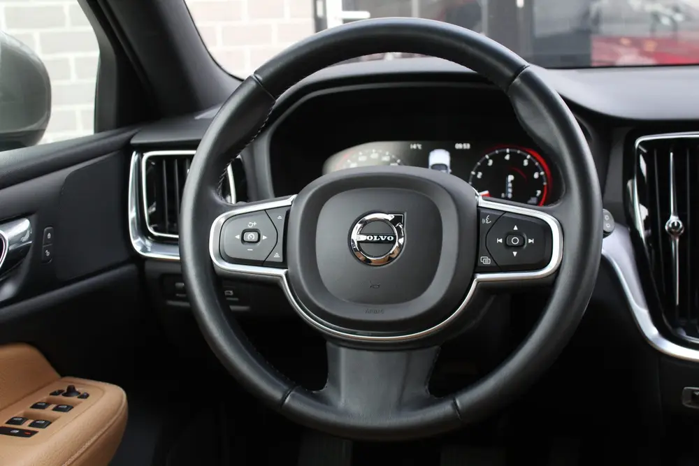 Volvo V60 2.0 T5 Momentum / Carplay / Leer / Trekhaak / N.A. uit 2019, foto 12