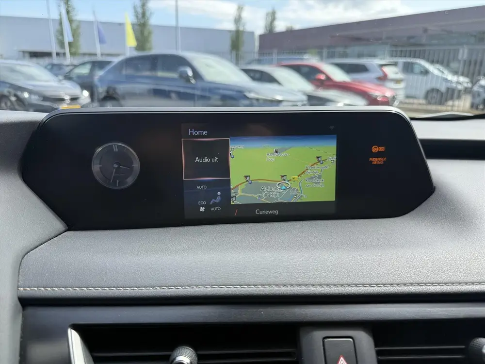 Lexus UX 250h Hybrid 184pk CVT Business Line uit 2020, foto 11
