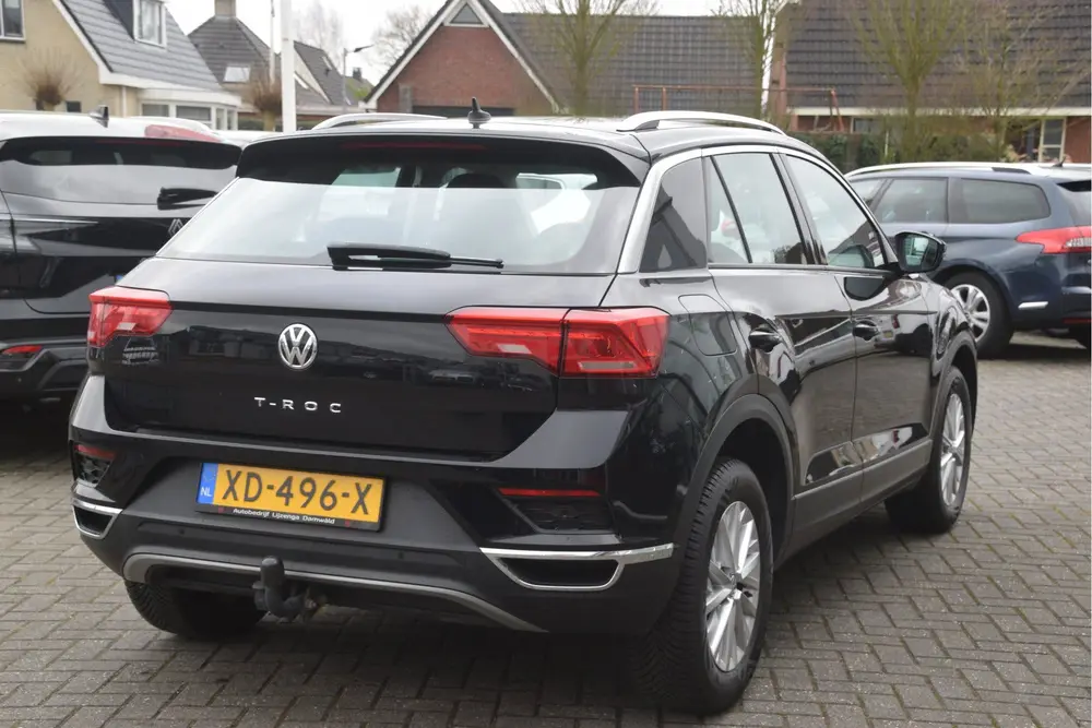 Volkswagen T-Roc 1.5 TSI Style Carplay | PDC | Trekhaak | LM uit 2019, foto 4