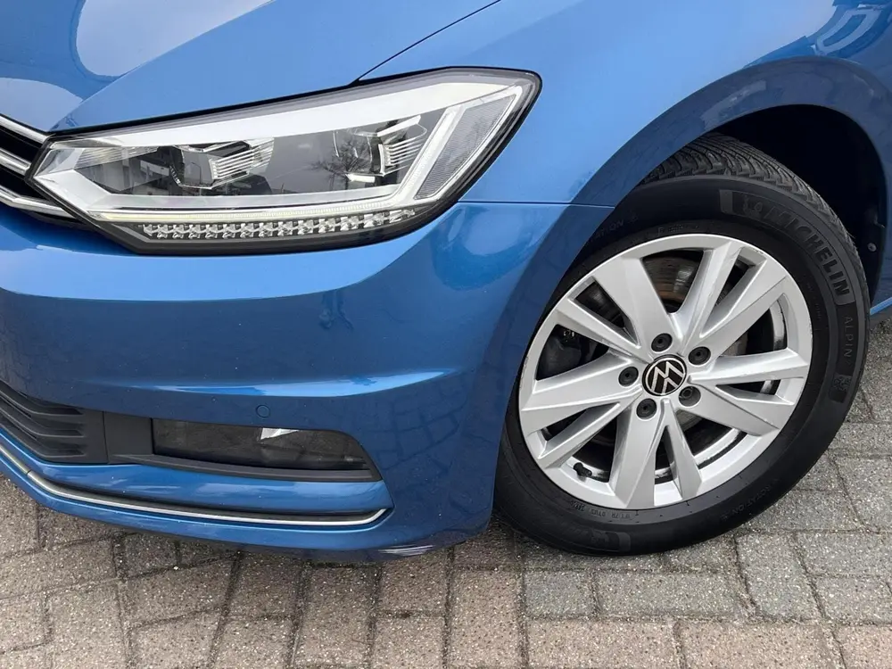 Volkswagen Touran 1.5 TSI Highline 7p Automaat Dak Leder Lux uit 2022, foto 6