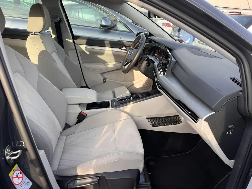 Volkswagen Golf 1.5 eTSI Life Business 5-Deurs Automaat BTW uit 2021, foto 18