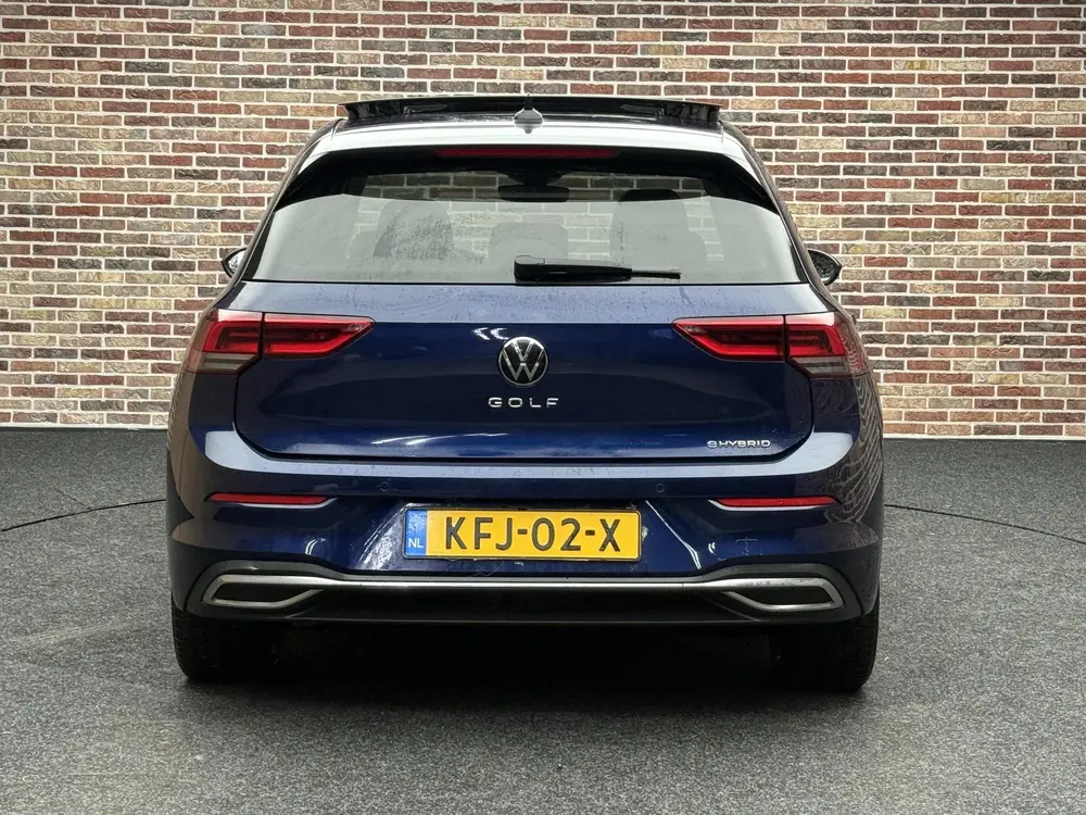 Volkswagen Golf 1.4 eHybrid Style Panoramadak Virtual Massag uit 2023, foto 13