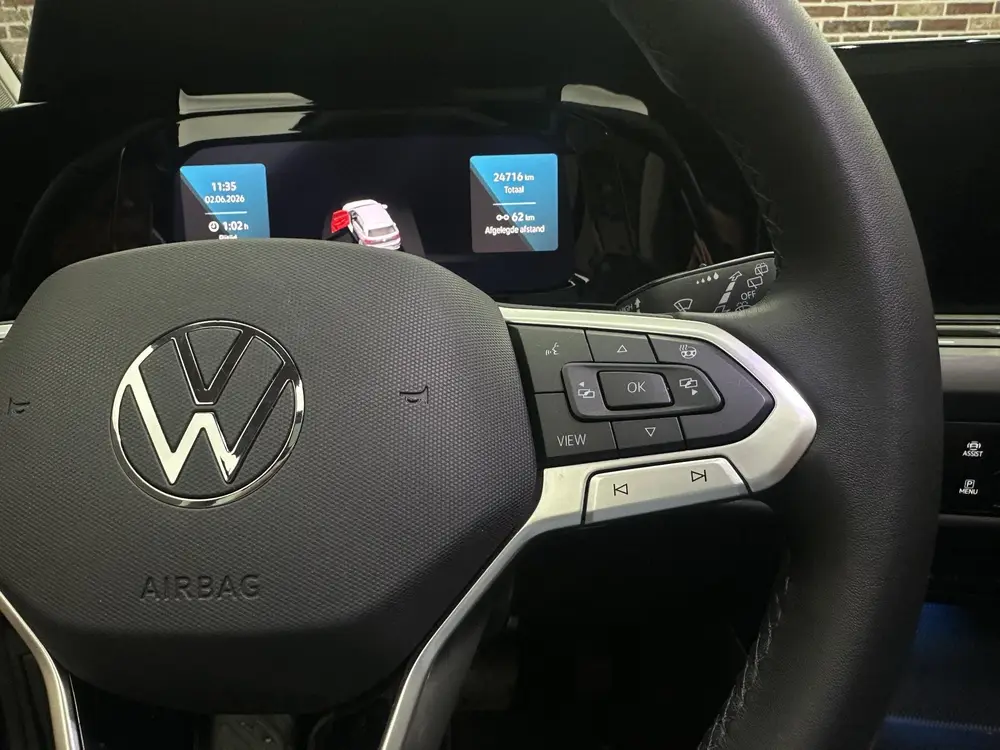 Volkswagen Golf 1.4 eHybrid Style Panoramadak Virtual Massag uit 2023, foto 18