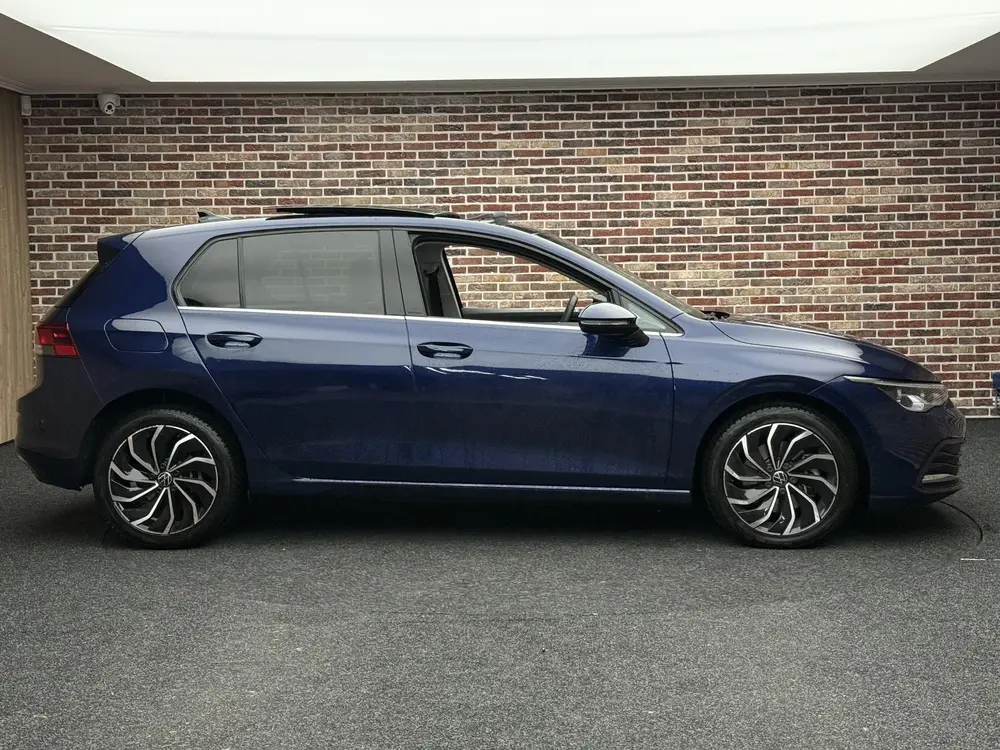Volkswagen Golf 1.4 eHybrid Style Panoramadak Virtual Massag uit 2023, foto 4