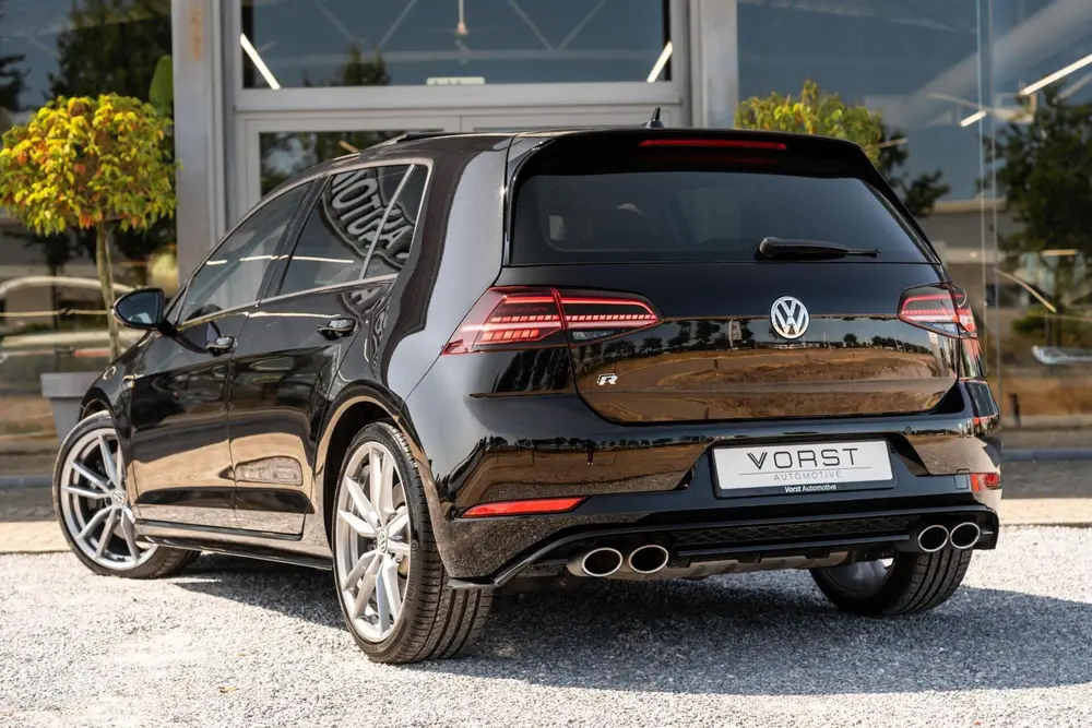 Volkswagen Golf 2.0 TSI 4Motion R Pano Dynaudio DSG Keyless uit 2020, foto 4