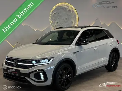 Volkswagen T-Roc 1.5 TSI 3x R-line Panorama/Keyless/Ascot gr uit 2023