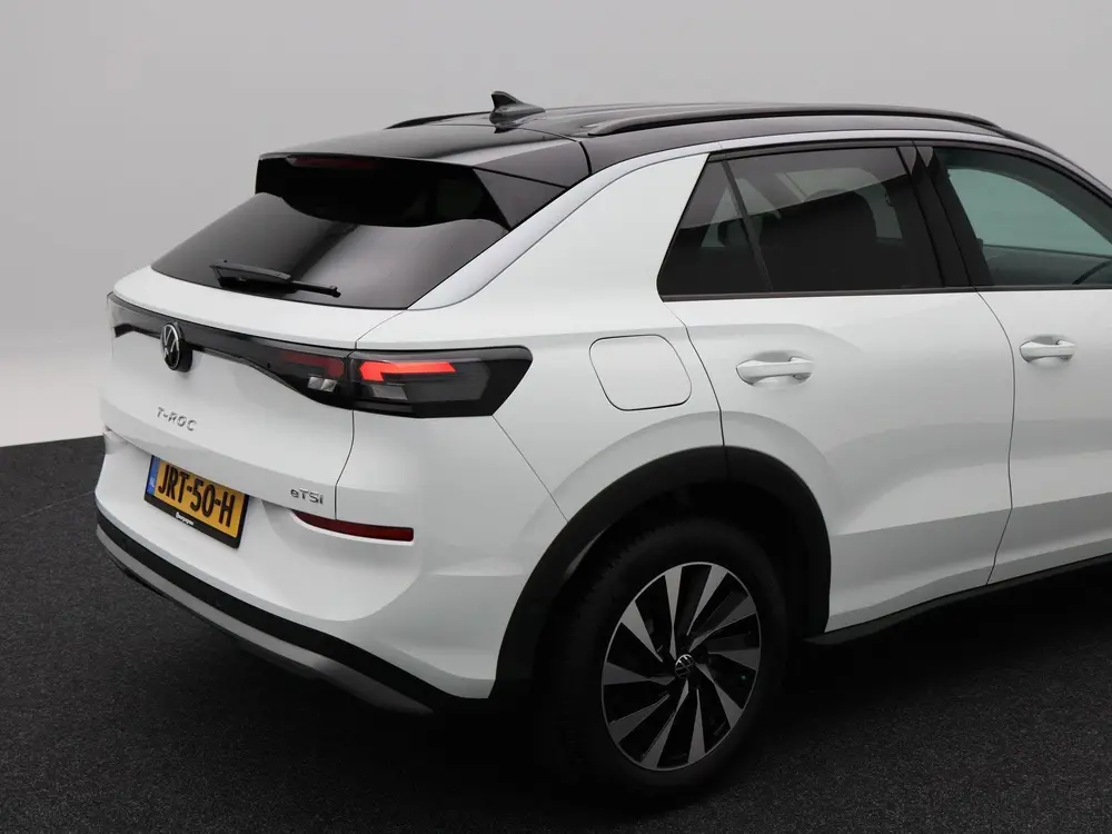 Volkswagen T-Roc 1.5 eTsi 115 Pk Life First Edition | Stoel/ uit 2026, foto 13