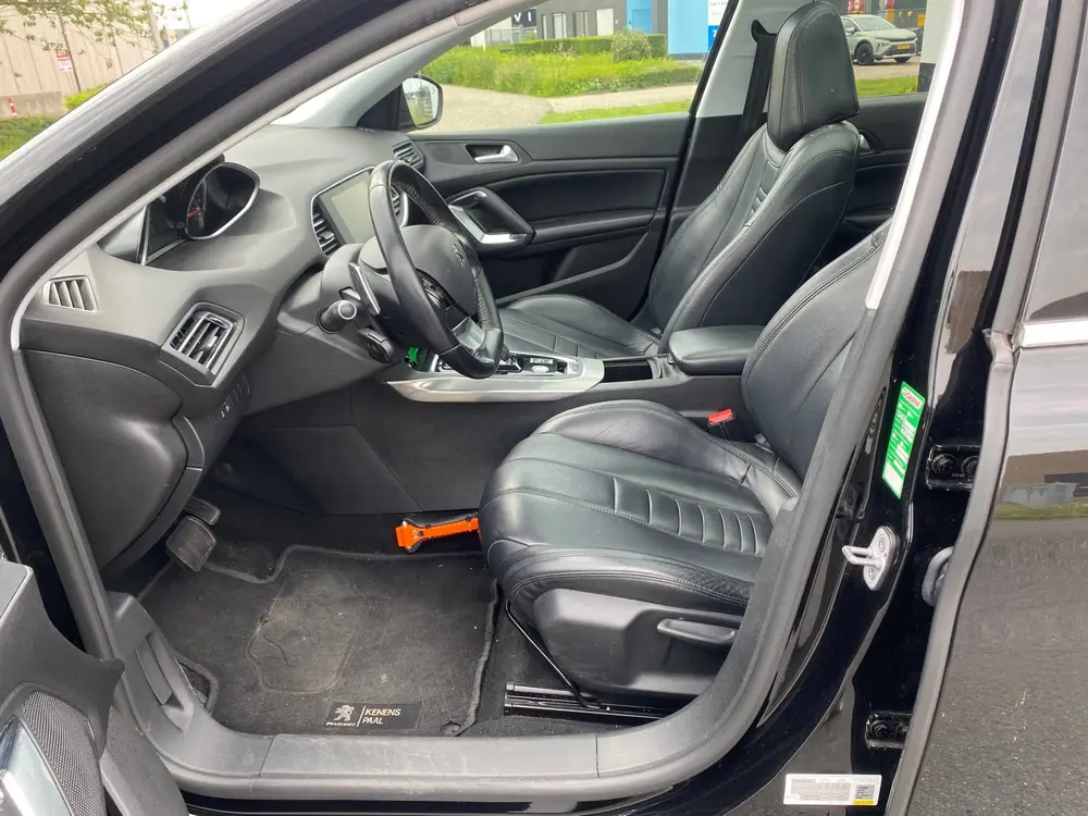 Peugeot 308 2019 * 1.2 PureTech Blue Lease Premium * AUTOMAA uit 2019, foto 9