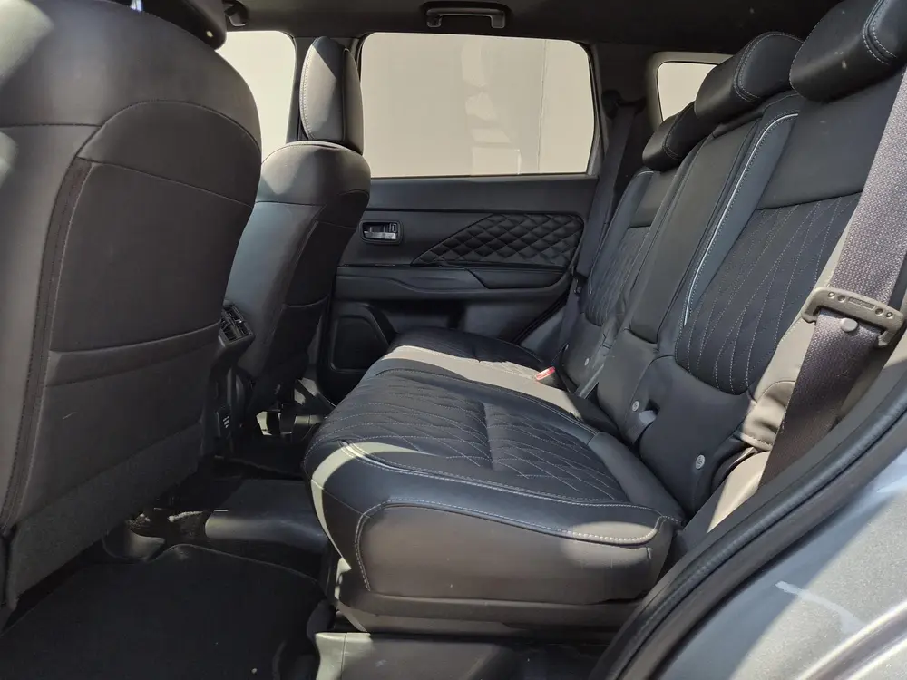 Mitsubishi Outlander 2.4 PHEV Instyle / Elektrische achterkl uit 2019, foto 13