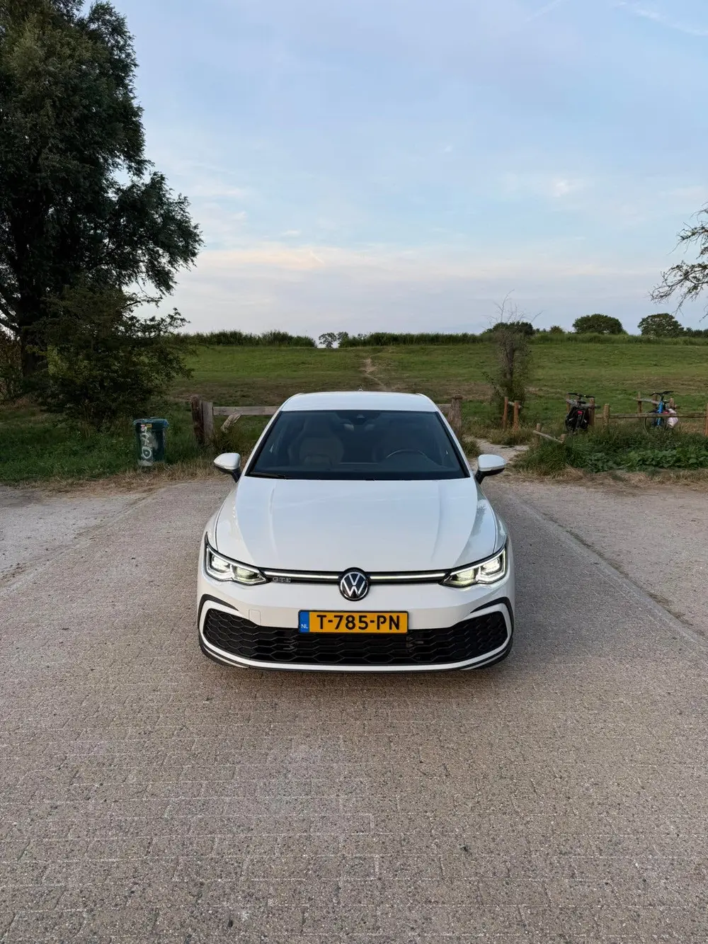Volkswagen Golf 8 GTE 1.4 Ehybrid 245pk DSG 2021 Wit uit 2021, foto 2