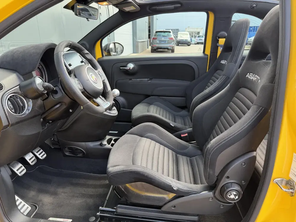 Abarth 595 1.4 T-Jet Competizione CARBON | BEATS | CARPLAY uit 2021, foto 11