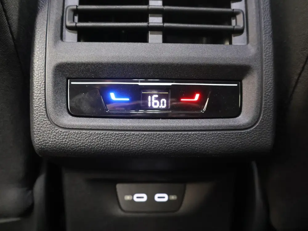 Volkswagen Golf 1.5 eHybrid GTE | SOH 99,9% | Elek. Trekhaak uit 2025, foto 13