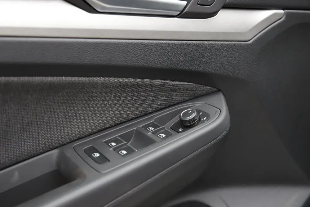 Volkswagen Golf 1.0 TSI Life | CAMERA | ACC | APPLE | LED | uit 2024, foto 18