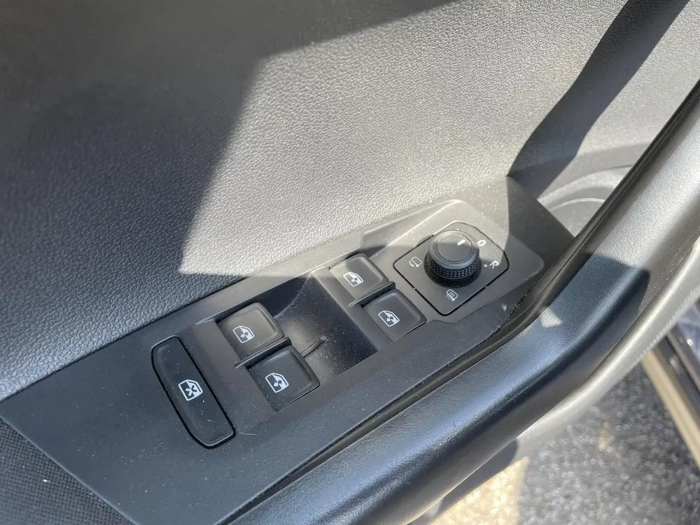 Volkswagen Taigo 1.0 TSI Life | Adaptieve cruise control | A uit 2022, foto 16