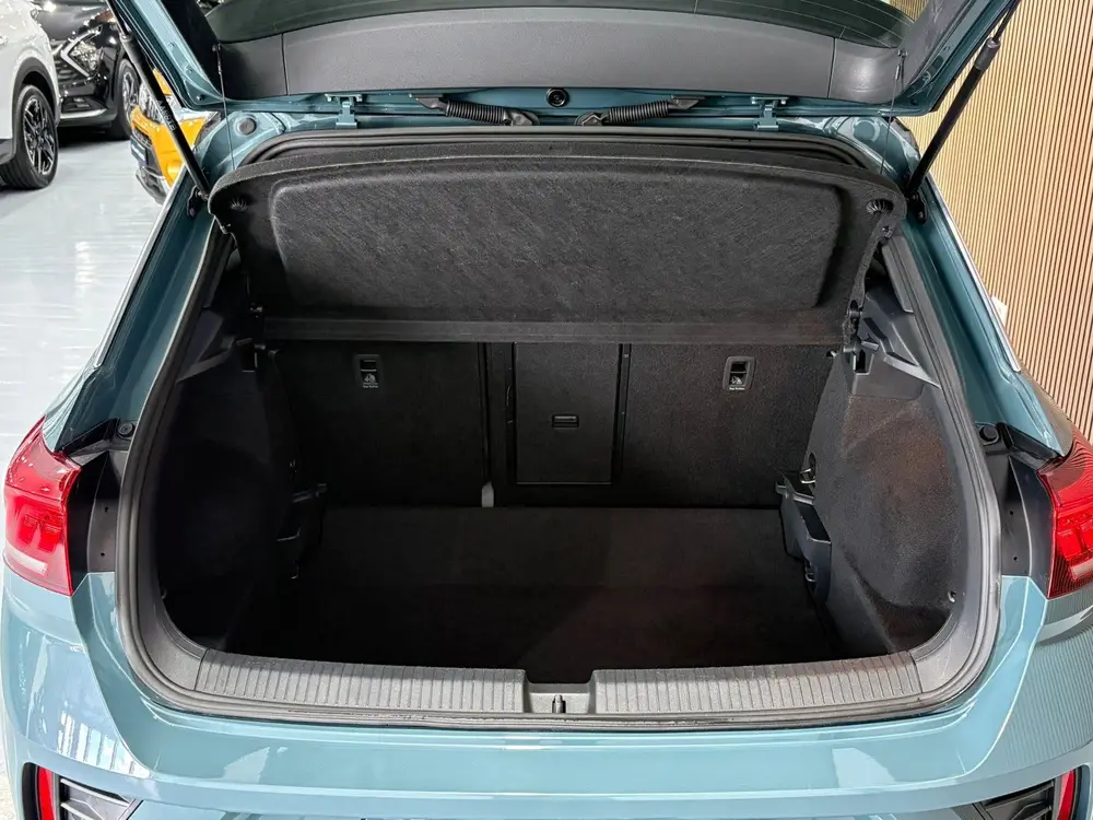 Volkswagen T-Roc 1.0 TSI R-Line Nieuw model / Navigatie full uit 2023, foto 18