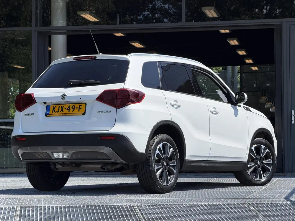Suzuki Vitara 1.4 Boosterjet Stijl Automaat | Half-leder | S uit 2019, foto 2