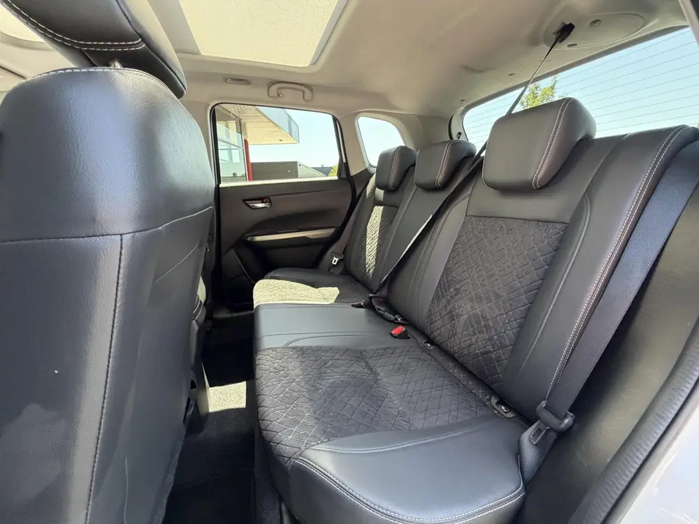 Suzuki Vitara 1.4 Boosterjet Stijl Automaat | Half-leder | S uit 2019, foto 8