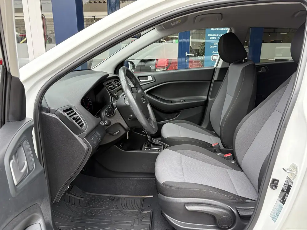 Hyundai I20 1.0 T-GDI Comfort / Automaat / Cruise-Control / uit 2019, foto 11