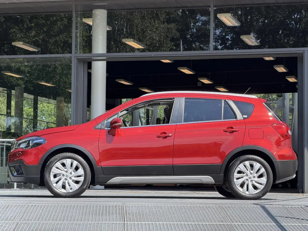 Suzuki S-Cross 1.4 Boosterjet AllGrip High Executive Automaa uit 2019, foto 17