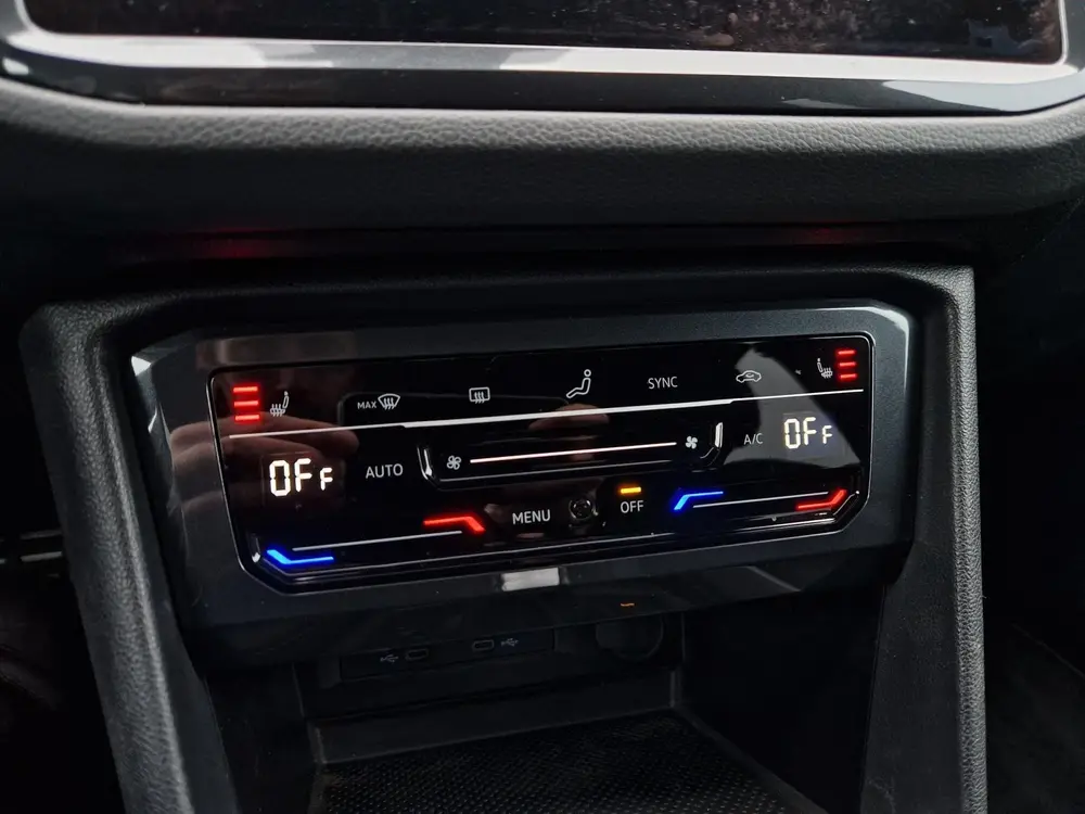 Volkswagen TIGUAN 1.5 TSI Dsg 2x R-Line Pano Full! uit 2021, foto 19