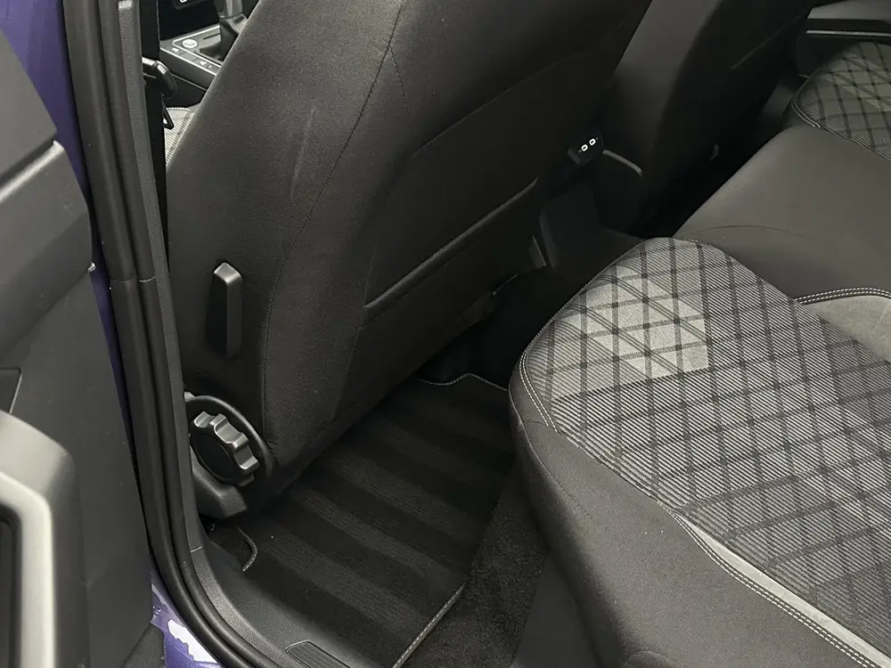Volkswagen Polo 1.0 TSI R-Line Business IQ VIRTUAL PANORAMA uit 2021, foto 20