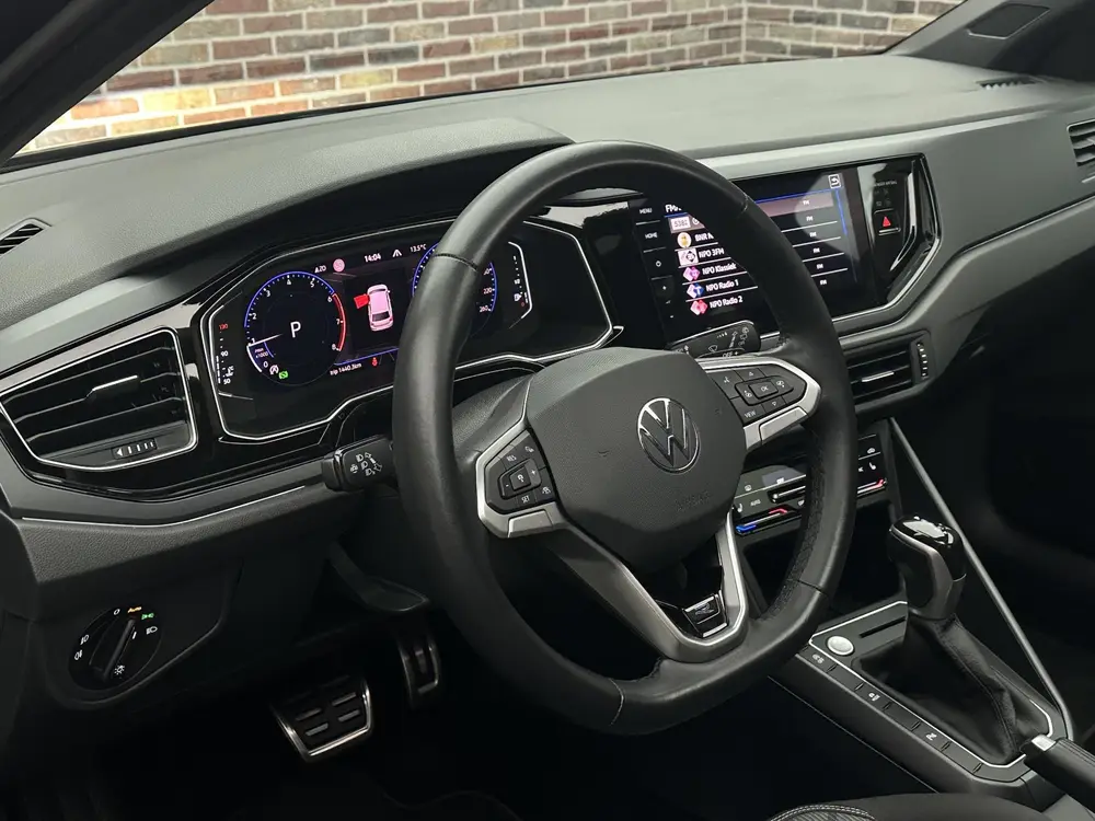 Volkswagen Polo 1.0 TSI R-Line Business IQ VIRTUAL PANORAMA uit 2021, foto 3