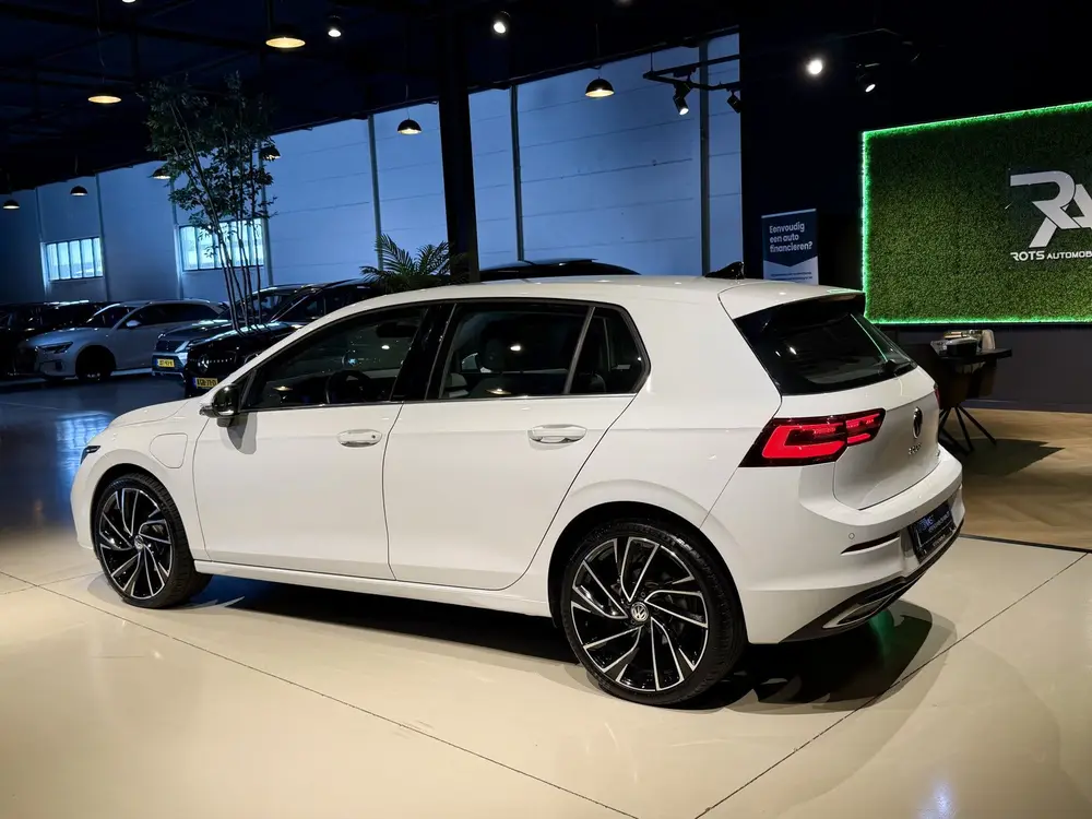 Volkswagen Golf 1.4 eHybrid Style Navi|IQLight|Memoryinter|S uit 2022, foto 20