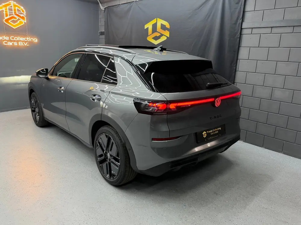 Volkswagen T-Roc 1.5 eTsi R-Line First Edition Pano-IQ-KEYLE uit 2026, foto 4