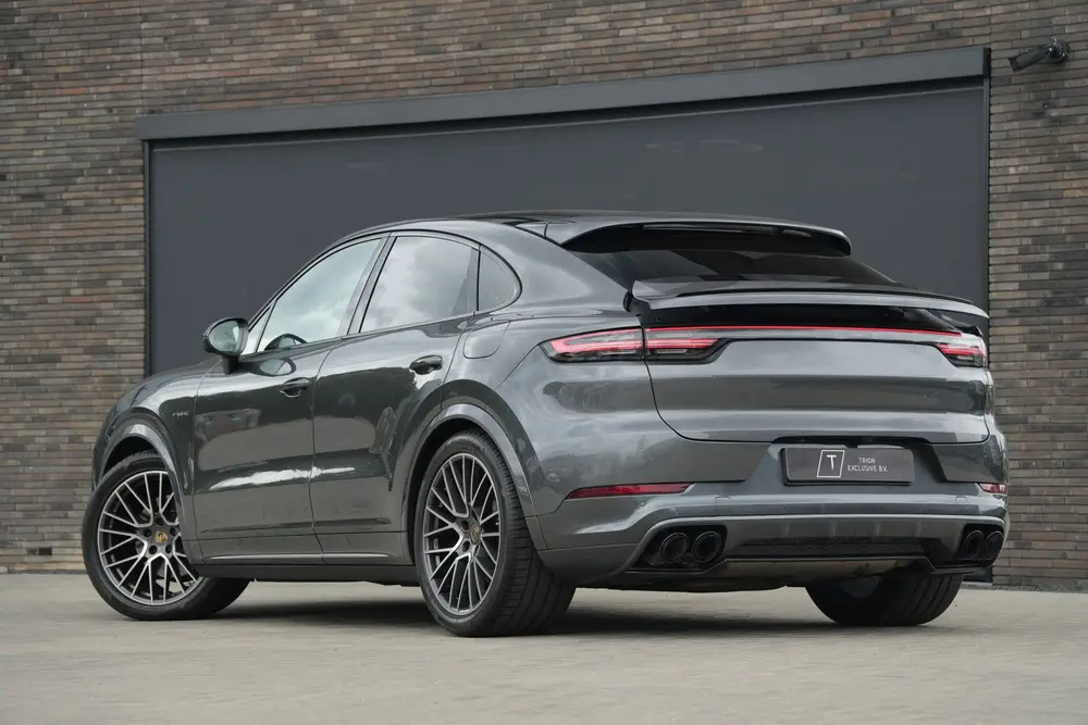 Porsche Cayenne Cayenne Coupé 3.0 E-Hybrid | Luchtvering | Sport Ch uit 2019, foto 2