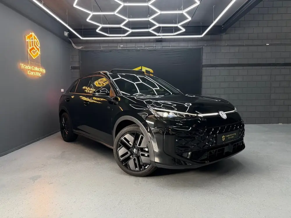 Volkswagen T-Roc 1.5 eTsi R-Line First Edition Pano-IQ-KEYLE uit 2026, foto 3