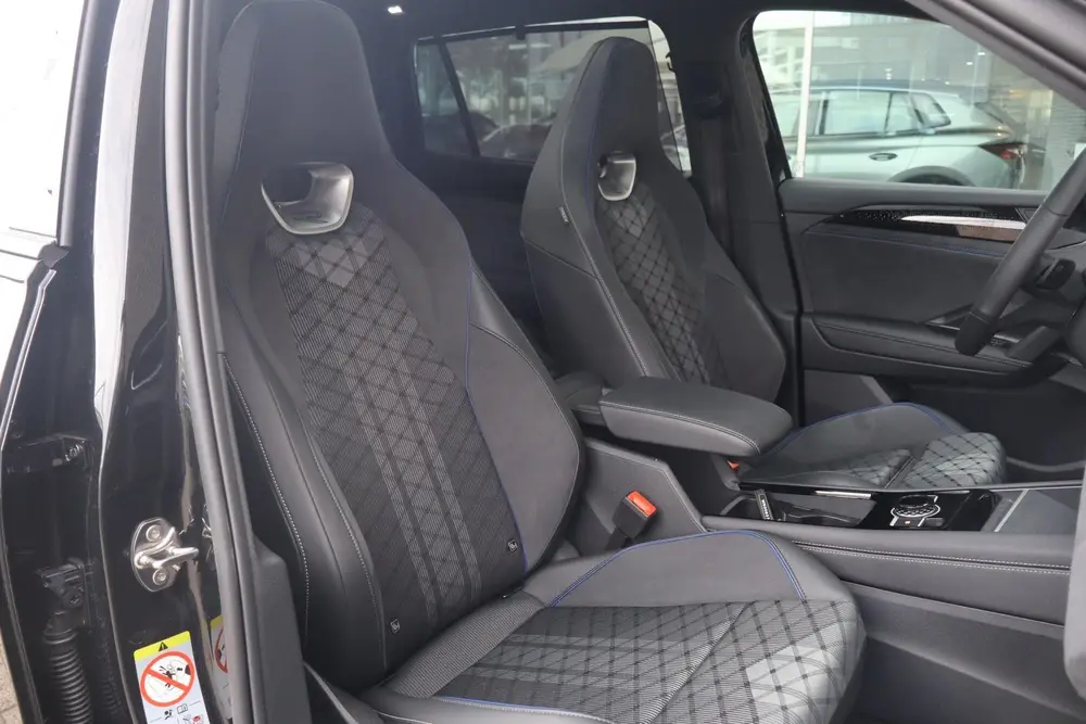 Volkswagen Tayron 1.5 eHybrid 204pk R-Line Edition | Panoram uit 2025, foto 15