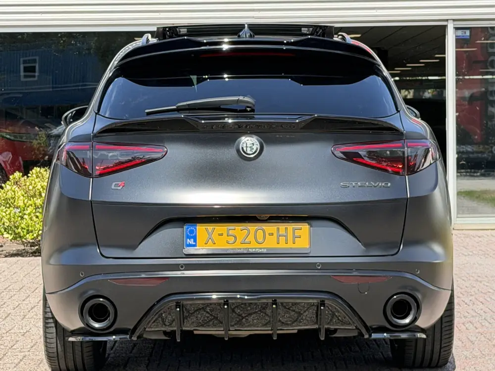 Alfa Romeo Stelvio 2.0 T AWD Veloce uit 2021, foto 7