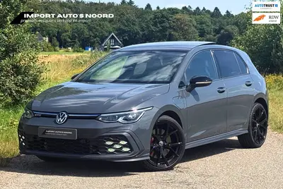 Volkswagen Golf 8 GTE Pano Black style ACC 19 inch Carplay ( uit 2020