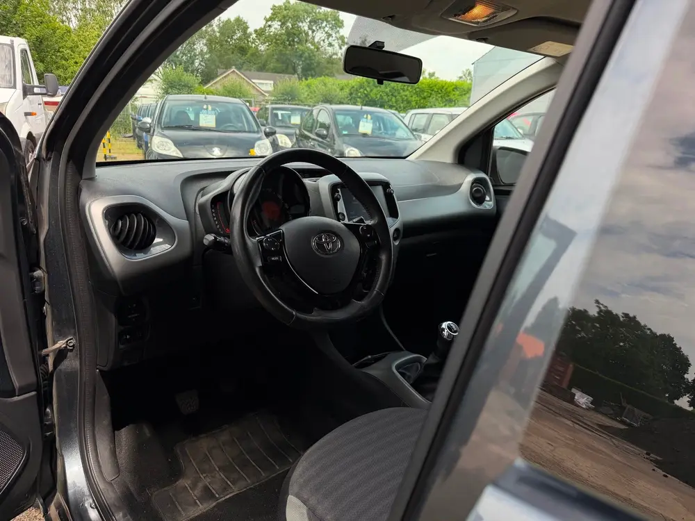 Toyota Aygo 1.0 VVT-i | Achteruitrij Camera | E-Pakket | Air uit 2019, foto 12