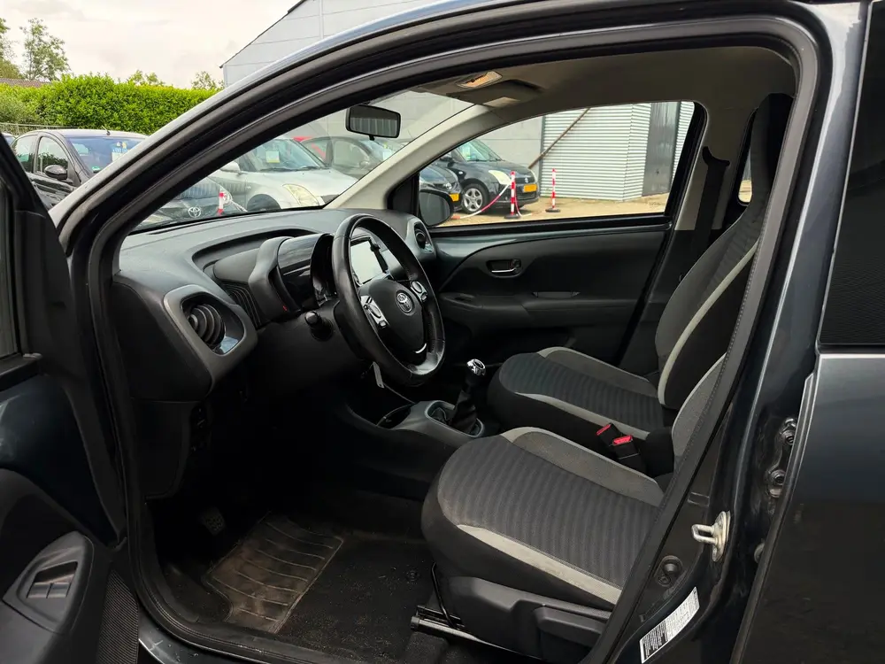 Toyota Aygo 1.0 VVT-i | Achteruitrij Camera | E-Pakket | Air uit 2019, foto 13